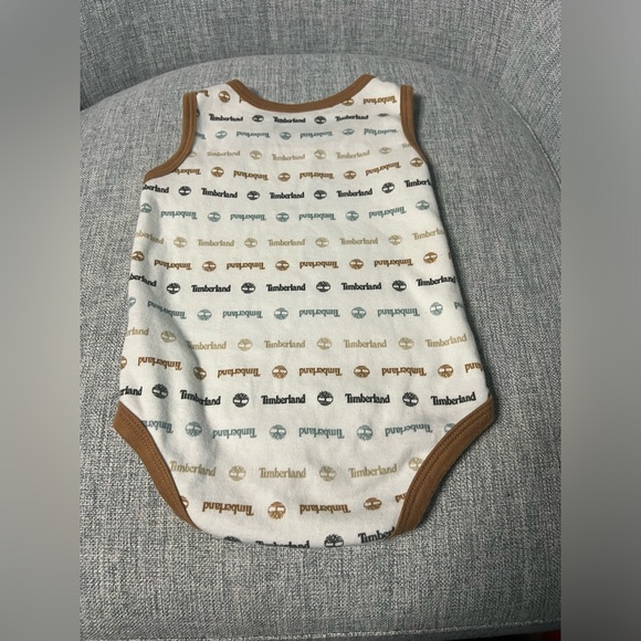 Timberland Baby Bodysuit - 12M - Picture 5 of 7